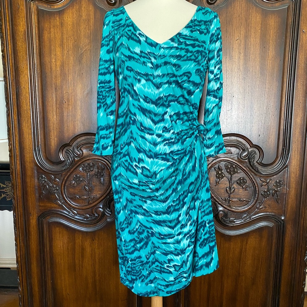 New Women's Diane Von Furstenberg  Faux Wrap 100% Silk Dress Size 4